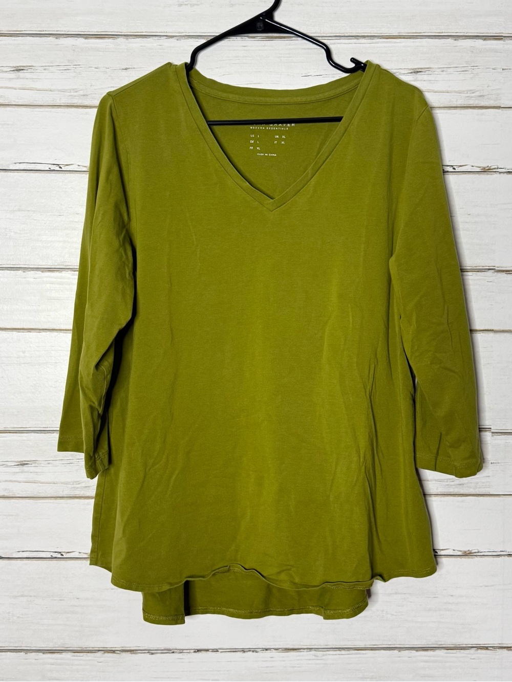 Susan Graver Green V-Neck High-Low Top Size L